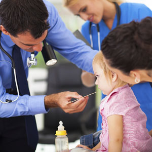 doctor-baby-checkup