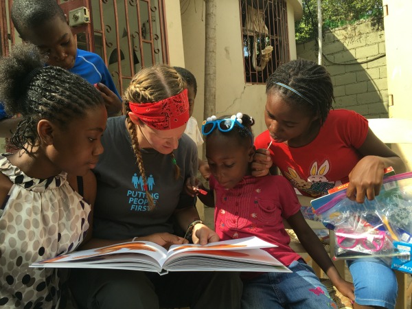Carrie reading with kids