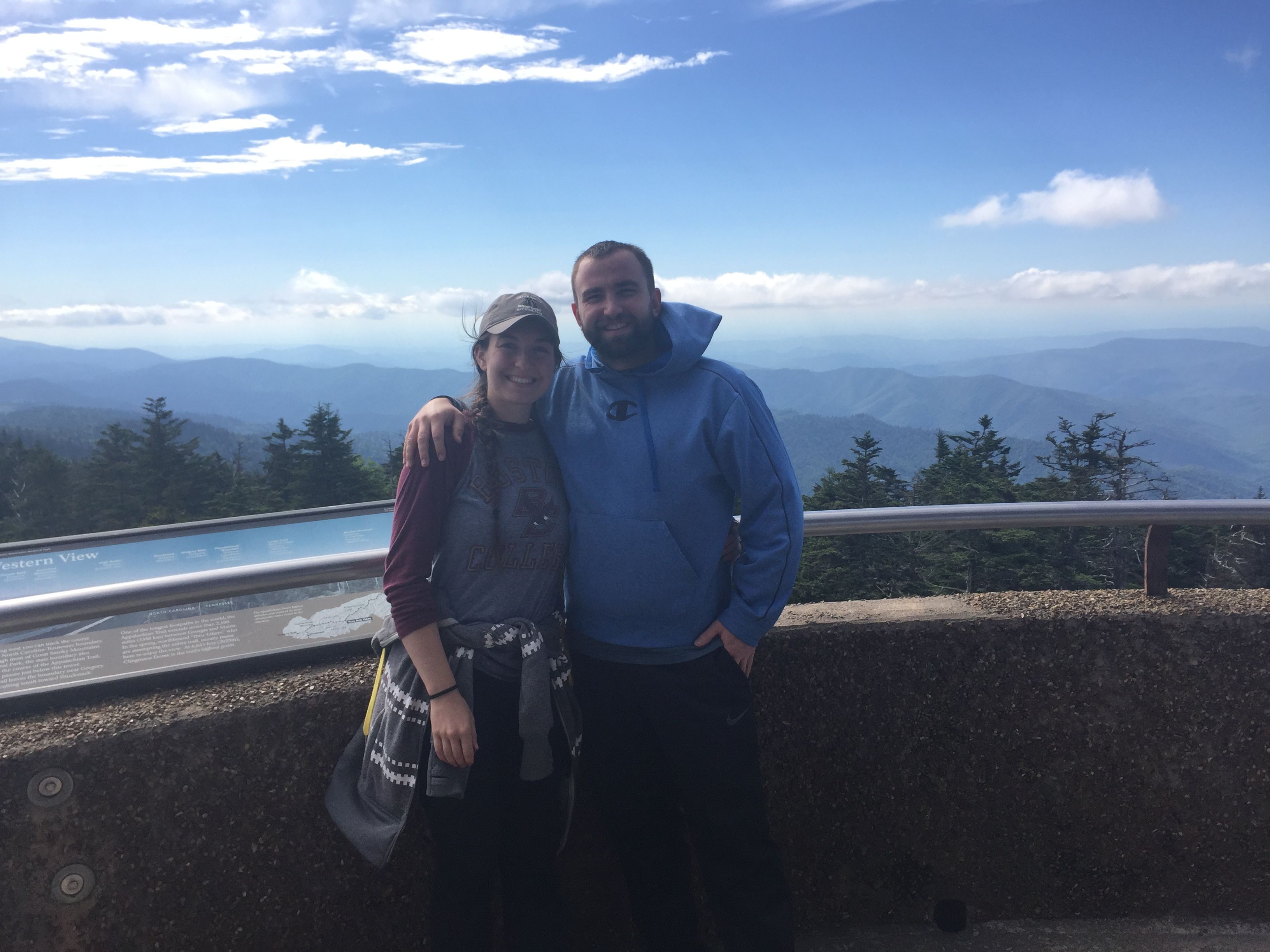 3 advantages for traveling physical therapists: Lauren Glasheen and Matt Allen